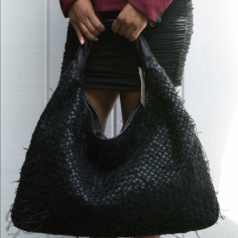 BOTTEGA VENETA Black Calfskin Leather Bag